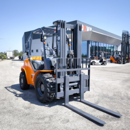 Empilhador 4X4 a Diesel CPCD35 3500KG 4.5MT