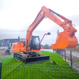 Escavadora Devil'Machines BY Lonking CDM6150 15000kg c/ Motor Cummins